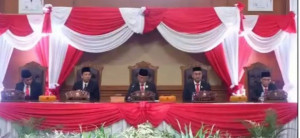 DPRD Muaro Jambi Dengarkan Pidato Kenegaraan Prabowo, Kedaulatan Pangan dan Energi Jadi Sorotan